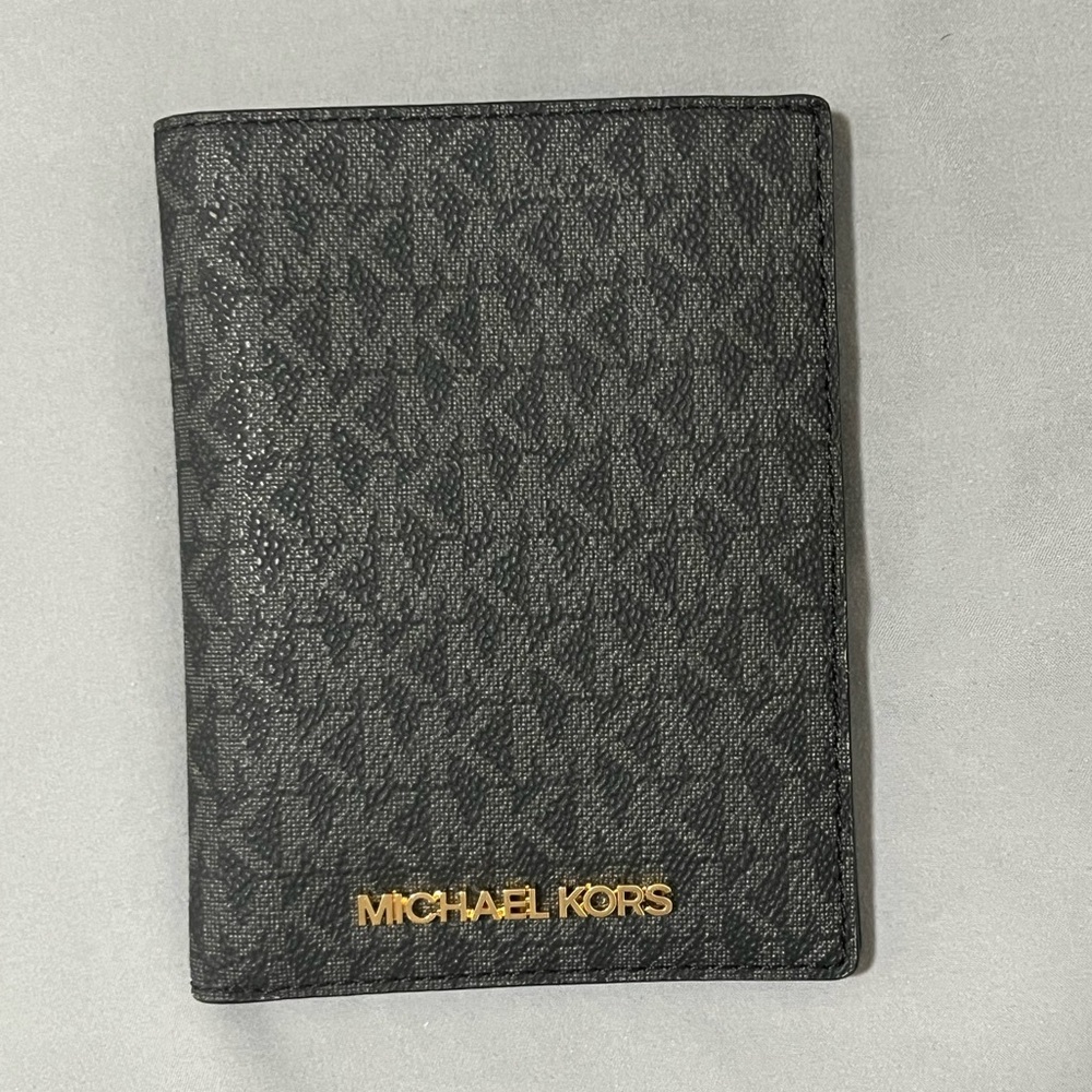 Michael Kors Black and Gold Card Holder